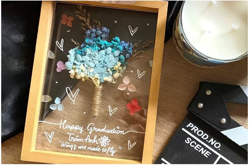 Khung ảnh lưu niệm